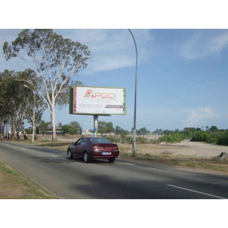 Billboard 3x6m Boulevard de l'aéroport