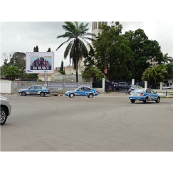 12m2 POINTE NOIRE Place Antoneti côté Mairie Centrale