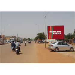 12m2 : 4x3m  - OUAGA - Avenue Sambène Ousmane