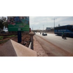 AFFICHAGE PUBLIC 4X3 BAMAKO ROUTE AEROPORT FACE ECHANGEUR